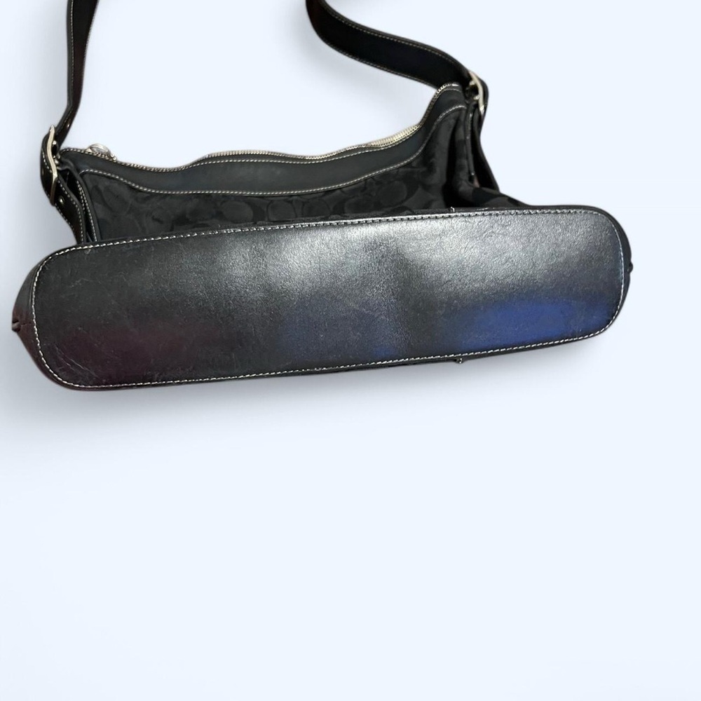 Coach - Picture 6 of 8